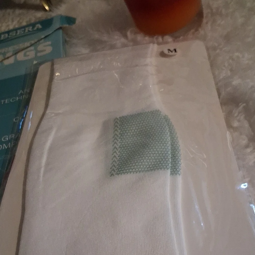 White Anti-Embolism Compression Stockings - Picture 3 of 12